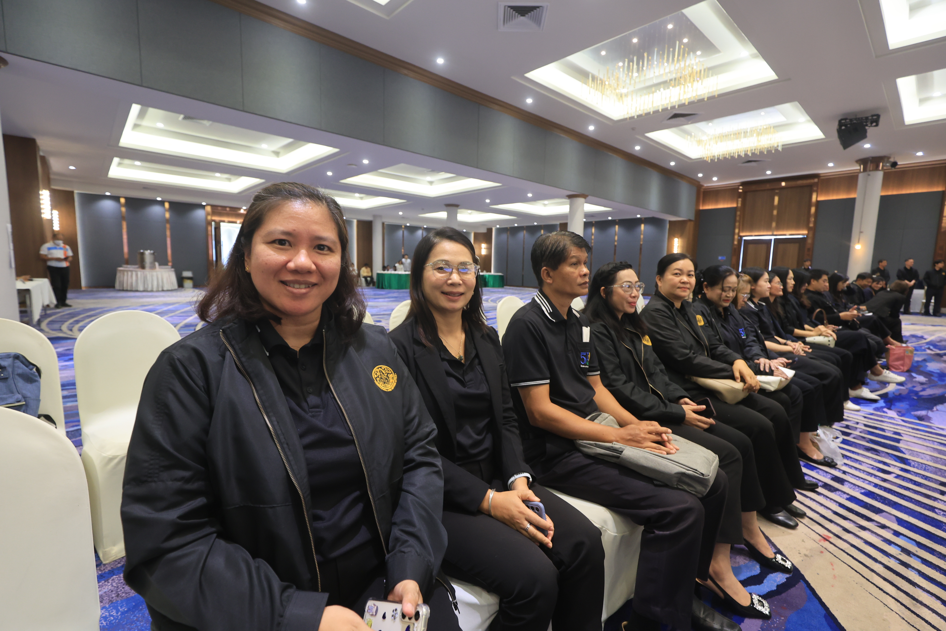 title - เลขาฯ ส.ป.ก. ประชุมเข้ม! 
